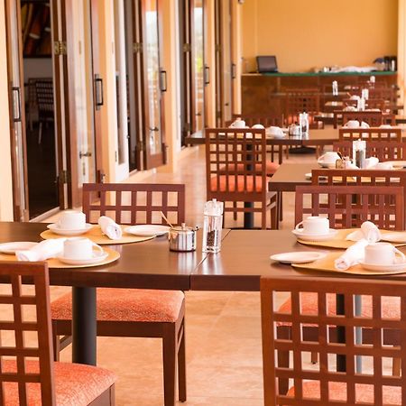 Ocean Terrace Inn Hotel バセテール エクステリア 写真